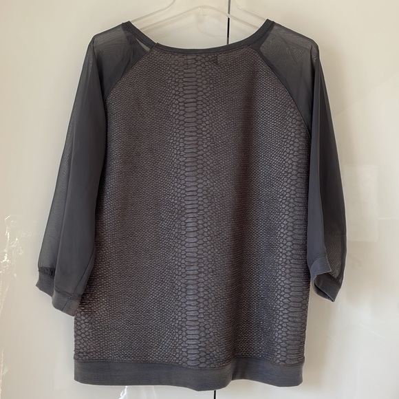 IRIS SINGER Collection Top 3/4 Sleeve Color-Gray Size-Large - Picture 7 of 15